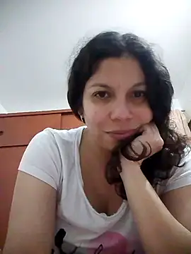 Snapshot of Carliina_Soussa chatting on 7, 3, 2025 Carliina Soussa online show from 7, 3, 2025