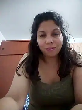 Snapshot of Carliina_Soussa chatting on 15, 3, 2025 Carliina Soussa online show from 15, 3, 2025