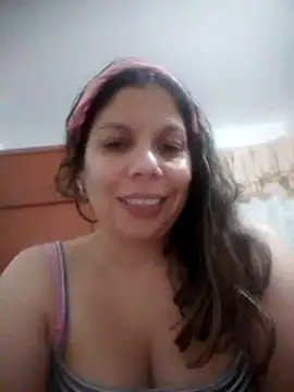 Snapshot of Carliina_Soussa chatting on 24, 10, 2025 Carliina Soussa online show from 24, 10, 2025