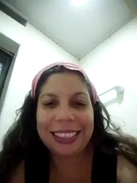 Snapshot of Carliina_Soussa chatting on 6, 11, 2025 Carliina Soussa online show from 6, 11, 2025