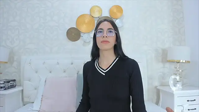 Clarisse28 online show from 20, 12, 2024