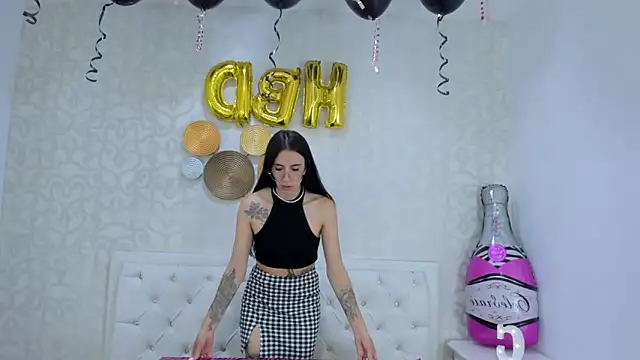 Clarisse28 online show from 22, 12, 2024
