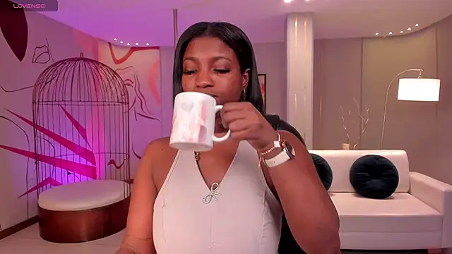 SavannahStorm online show from 29, 11, 2025