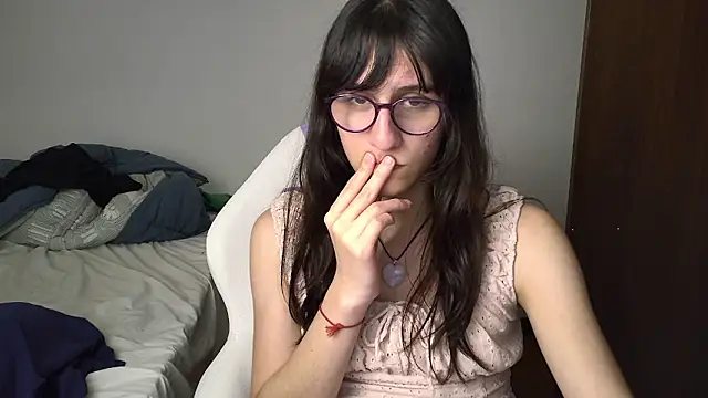 Snapshot of Alice_love29 chatting on 9, 12, 2024 Alice love29 online show from 9, 12, 2024