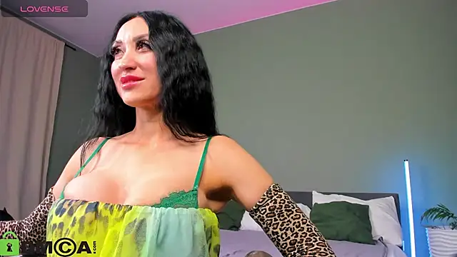 Margaret Clark  online show from 26, 2, 2025