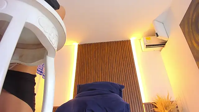 Snapshot of nathaly_sara_ chatting on 2, 2, 2025 nathaly sara online show from 2, 2, 2025