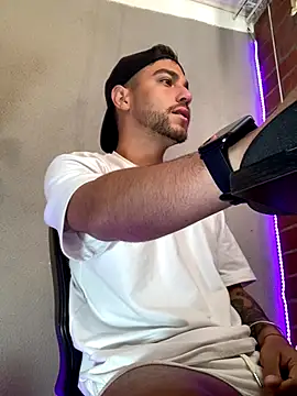 Leandro valenzuela online show from 22, 10, 2025