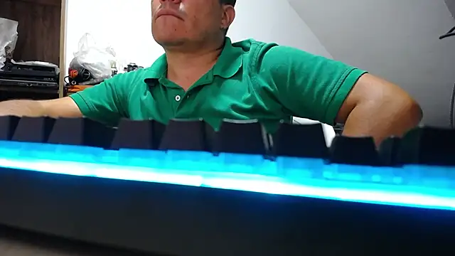 Jhonatan Morales S online show from 23, 11, 2025