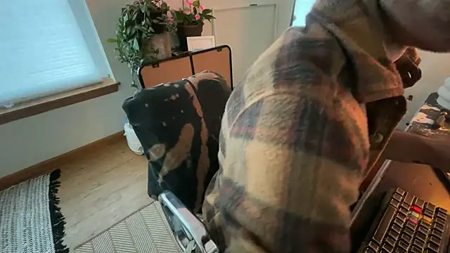 Snapshot of RuffClvb chatting on 28, 2, 2026 RuffClvb online show from 28, 2, 2026