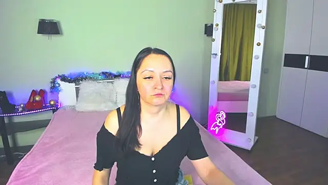 AngellLika online show from 12, 12, 2024