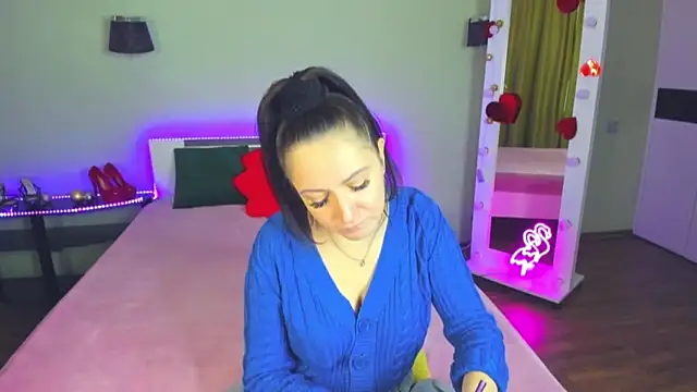 Snapshot of AngellLika chatting on 18, 10, 2025 AngellLika online show from 18, 10, 2025