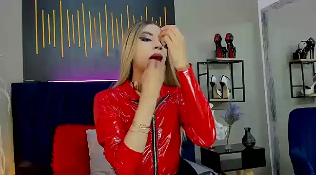 BrianaSchafer online show from 24, 12, 2024