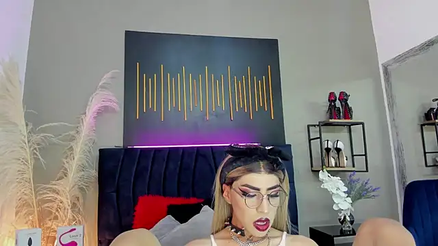 BrianaSchafer online show from 28, 1, 2025