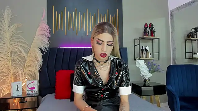 BrianaSchafer online show from 12, 2, 2025