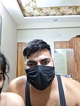 Snapshot of aaliya_bhattt chatting on 4, 11, 2025 aaliya bhattt online show from 4, 11, 2025