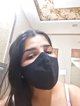 Snapshot of aaliya_bhattt chatting on 16, 3, 2026 aaliya bhattt online show from 16, 3, 2026