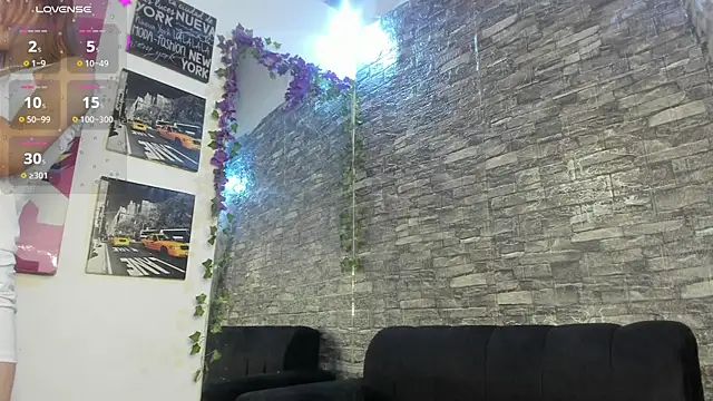 Snapshot of katt__black__ chatting on 18, 9, 2025 katt black online show from 18, 9, 2025