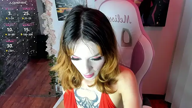 Snapshot of katt__black__ chatting on 4, 10, 2025 katt black online show from 4, 10, 2025