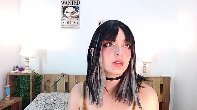 Snapshot of EvaHalsey chatting on 10, 12, 2024 EvaHalsey online show from 10, 12, 2024