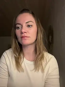 Snapshot of Milla__one chatting on 27, 12, 2024 Milla one online show from 27, 12, 2024