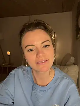 Snapshot of Milla__one chatting on 5, 1, 2025 Milla one online show from 5, 1, 2025