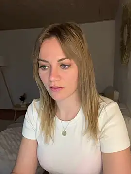 Snapshot of Milla__one chatting on 20, 1, 2025 Milla one online show from 20, 1, 2025