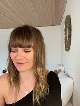 Snapshot of Milla__one chatting on 29, 1, 2025 Milla one online show from 29, 1, 2025