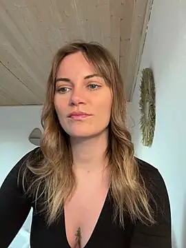 Snapshot of Milla__one chatting on 17, 2, 2025 Milla one online show from 17, 2, 2025