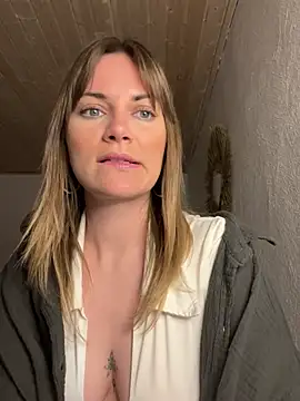 Snapshot of Milla__one chatting on 11, 3, 2025 Milla one online show from 11, 3, 2025