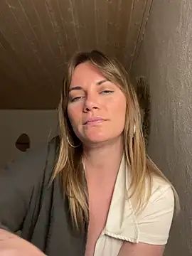 Snapshot of Milla__one chatting on 11, 3, 2025 Milla one online show from 11, 3, 2025