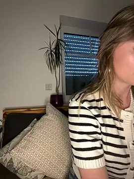 Snapshot of Milla__one chatting on 19, 3, 2025 Milla one online show from 19, 3, 2025