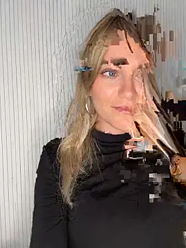 Snapshot of Milla__one chatting on 9, 9, 2025 Milla one online show from 9, 9, 2025