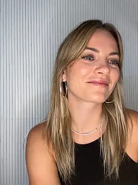 Snapshot of Milla__one chatting on 15, 9, 2025 Milla one online show from 15, 9, 2025