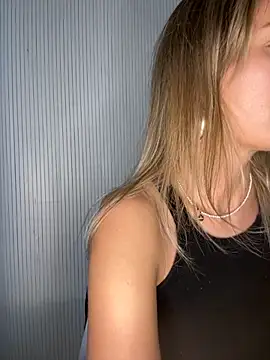 Snapshot of Milla__one chatting on 17, 9, 2025 Milla one online show from 17, 9, 2025