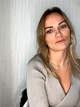 Snapshot of Milla__one chatting on 22, 9, 2025 Milla one online show from 22, 9, 2025