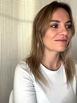 Snapshot of Milla__one chatting on 1, 10, 2025 Milla one online show from 1, 10, 2025