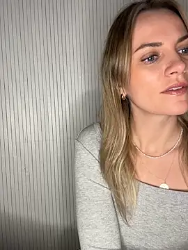 Snapshot of Milla__one chatting on 11, 10, 2025 Milla one online show from 11, 10, 2025