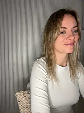 Snapshot of Milla__one chatting on 13, 10, 2025 Milla one online show from 13, 10, 2025