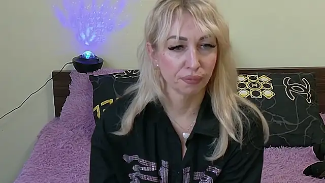 Denny Brenda online show from 18, 1, 2025