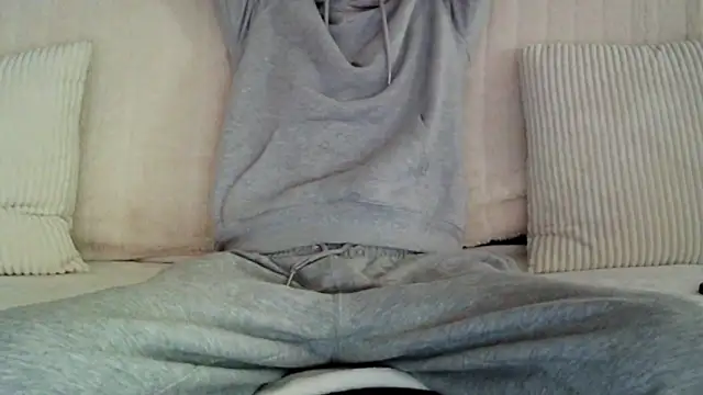 Snapshot of ElViko11 chatting on 21, 2, 2025 ElViko11 online show from 21, 2, 2025