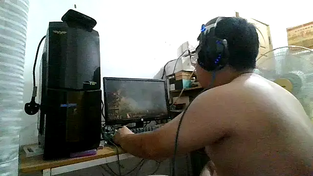 Snapshot of shyboymasturbation chatting on 18, 11, 2025 shyboymasturbation online show from 18, 11, 2025