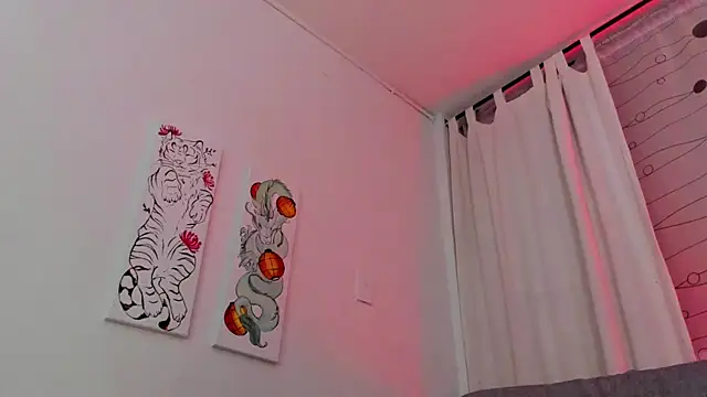 Snapshot of LukaCastillo chatting on 19, 2, 2025 LukaCastillo online show from 19, 2, 2025