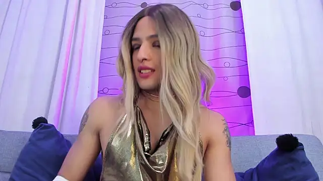 Snapshot of LukaCastillo chatting on 11, 3, 2025 LukaCastillo online show from 11, 3, 2025