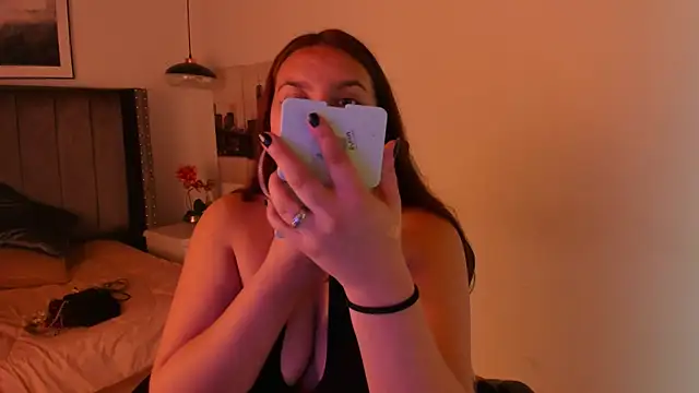 Snapshot of Alaia_Cute chatting on 12, 12, 2024 Alaia Cute online show from 12, 12, 2024