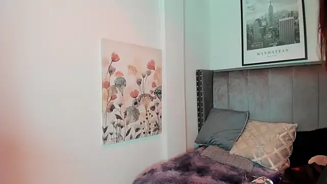 Snapshot of Alaia_Cute chatting on 15, 10, 2025 Alaia Cute online show from 15, 10, 2025