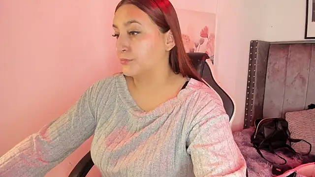 Snapshot of Alaia_Cute chatting on 15, 11, 2025 Alaia Cute online show from 15, 11, 2025