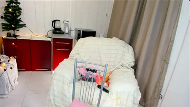 Nyymph online show from 19, 12, 2024