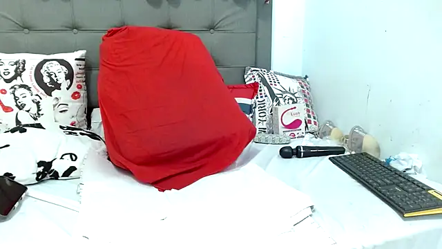 katysquirtdirty online show from 25, 2, 2025
