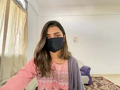 Snapshot of MaYaa__11 chatting on 19, 12, 2024 MaYaa 11 online show from 19, 12, 2024