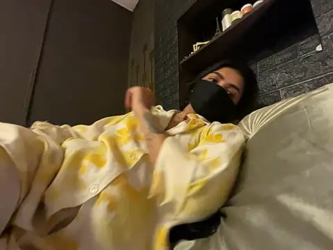 Snapshot of MaYaa__11 chatting on 21, 2, 2025 MaYaa 11 online show from 21, 2, 2025